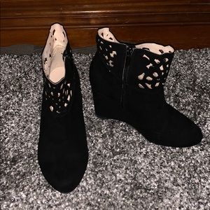 Torrid black wedge bootie w/ floral cut out